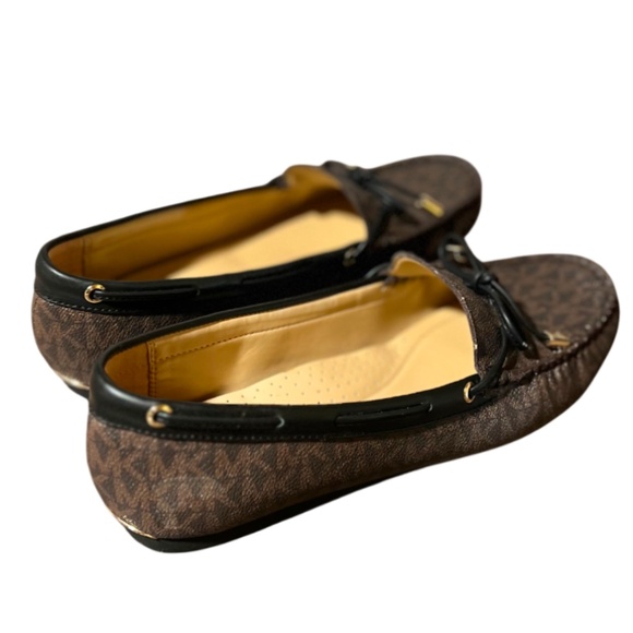 Michael Kors Sutton Signature Logo Slip-On Drivers - Picture 6 of 11